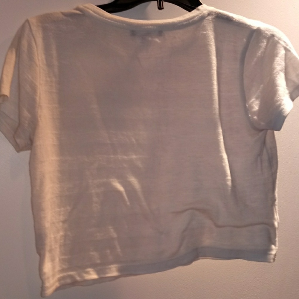 Cream crop top T shirt - Picture 2 of 3